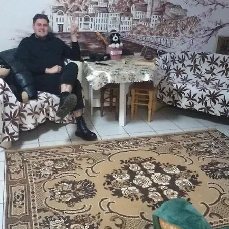 Krone אכסניה *